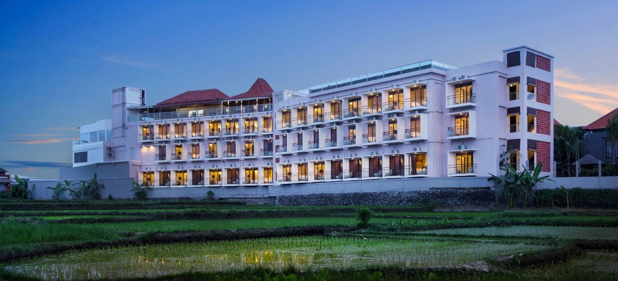 The Evitel Resort Ubud Exterior photo